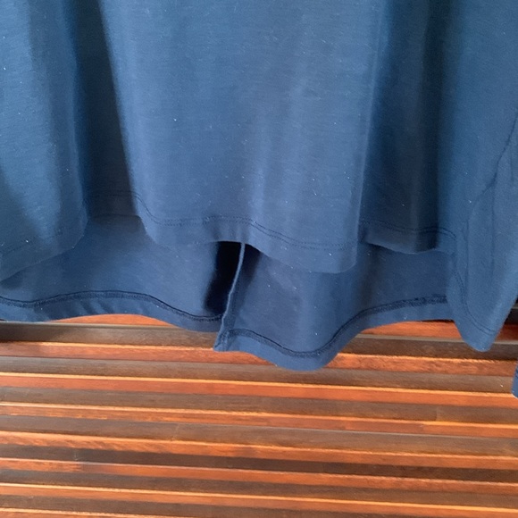 Athleta active top - Picture 2 of 9